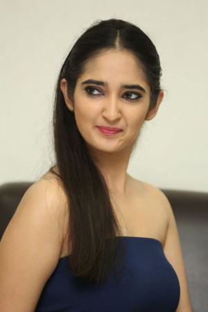 Radhika Mehrotra (aka) RadhikaMehrotra