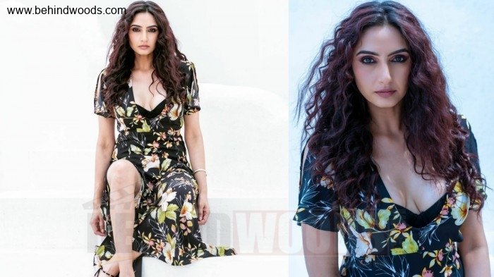 Ragini Dwivedi (aka) Ragini