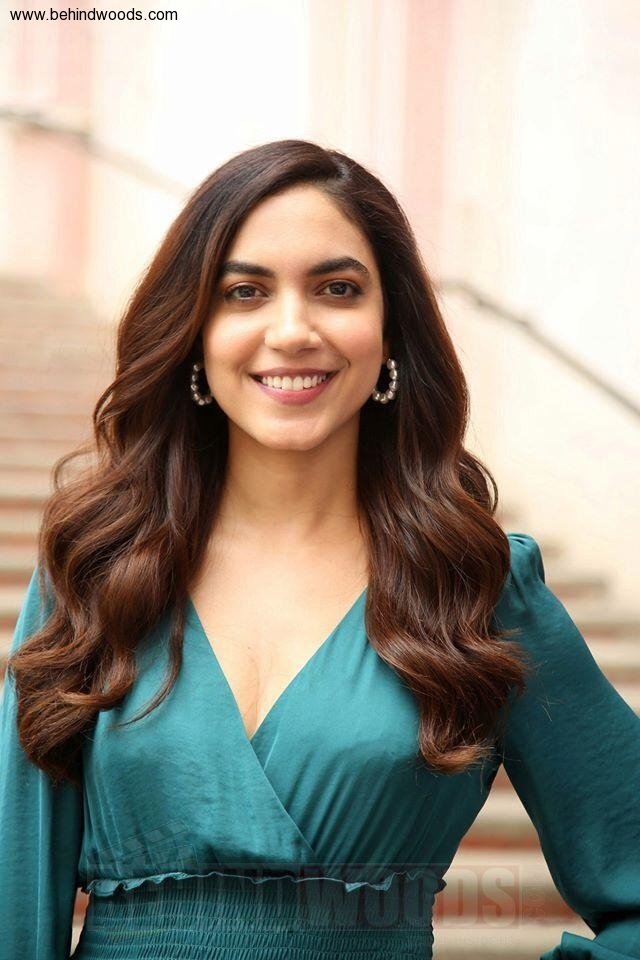 Ritu Varma (aka) RituVarmaa photos stills & images