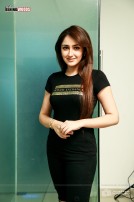 Sayyeshaa Saigal (aka) Sayyeshaa