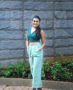 Shalini Pandey (aka) ShaliniPandey