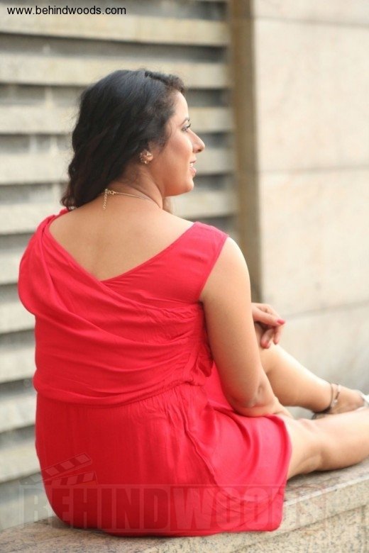 Shravya Reddy (aka) Shravya