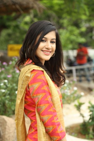 Simran New (aka) Simran