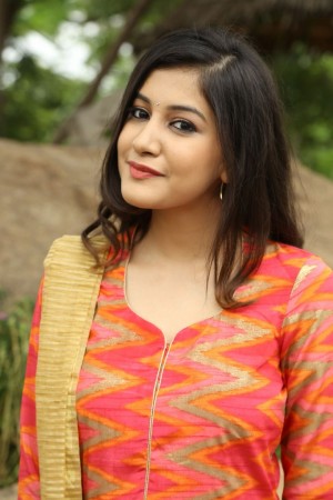 Simran New (aka) Simran