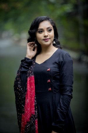 Smruthi Venkat (aka) Smruthi
