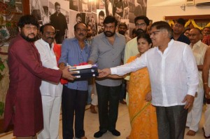 Sye Raa (aka) Sye Raa Narasimha Reddy