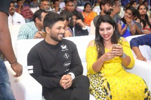 Darshakudu (aka) Darsha kudu