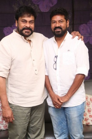 Darshakudu (aka) Darsha kudu