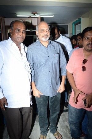 Andhhagadu Premiere Show At Viswanath Theatre