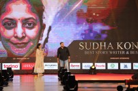 Behindwoods Gold Medals 2017 - The Awarding