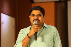 Fashion Designer Thanks Meet