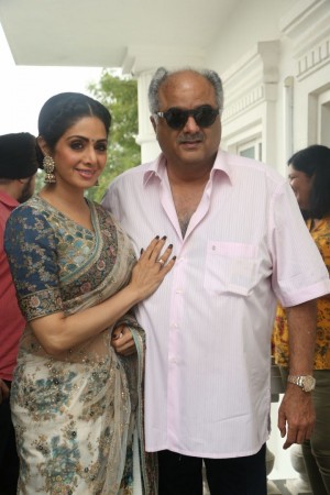 Mom Telugu (aka) Mom