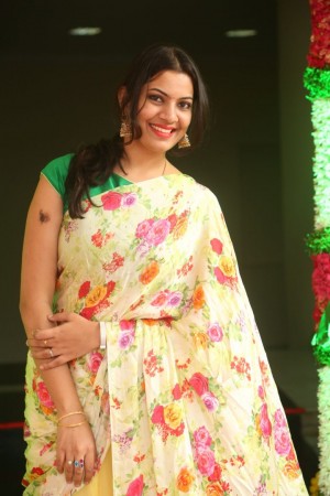 Geetha Madhuri (aka) GeethaMadhuri