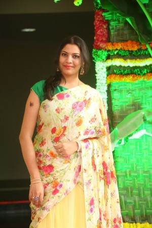 Geetha Madhuri (aka) GeethaMadhuri