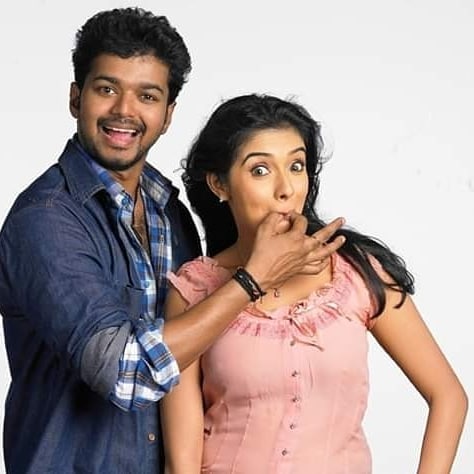 These rare stills from Pokkiri are perfect quarantine timepass
