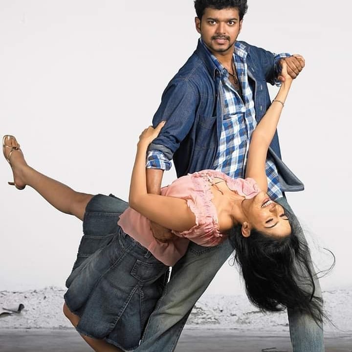 These rare stills from Pokkiri are perfect quarantine timepass