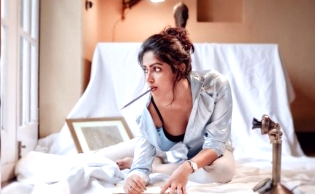 Pics of Amala Paul writing a love note to this person are going viral