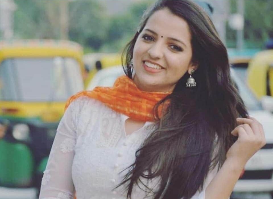 Shocking Popular 24-year-old TV anchor dies by suicide ft Priya Juneja