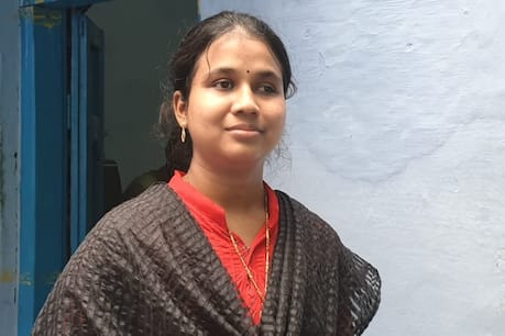 Madurai : Visually impaired girl Poorna Sundari cracks UPSC Exam 