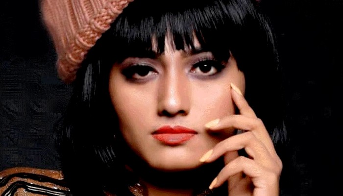 Bigg Boss Julie is quite the diva in this modern photoshoot