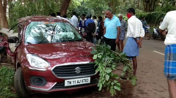 Four Youths die after car hits roadside tree in Coimbatore