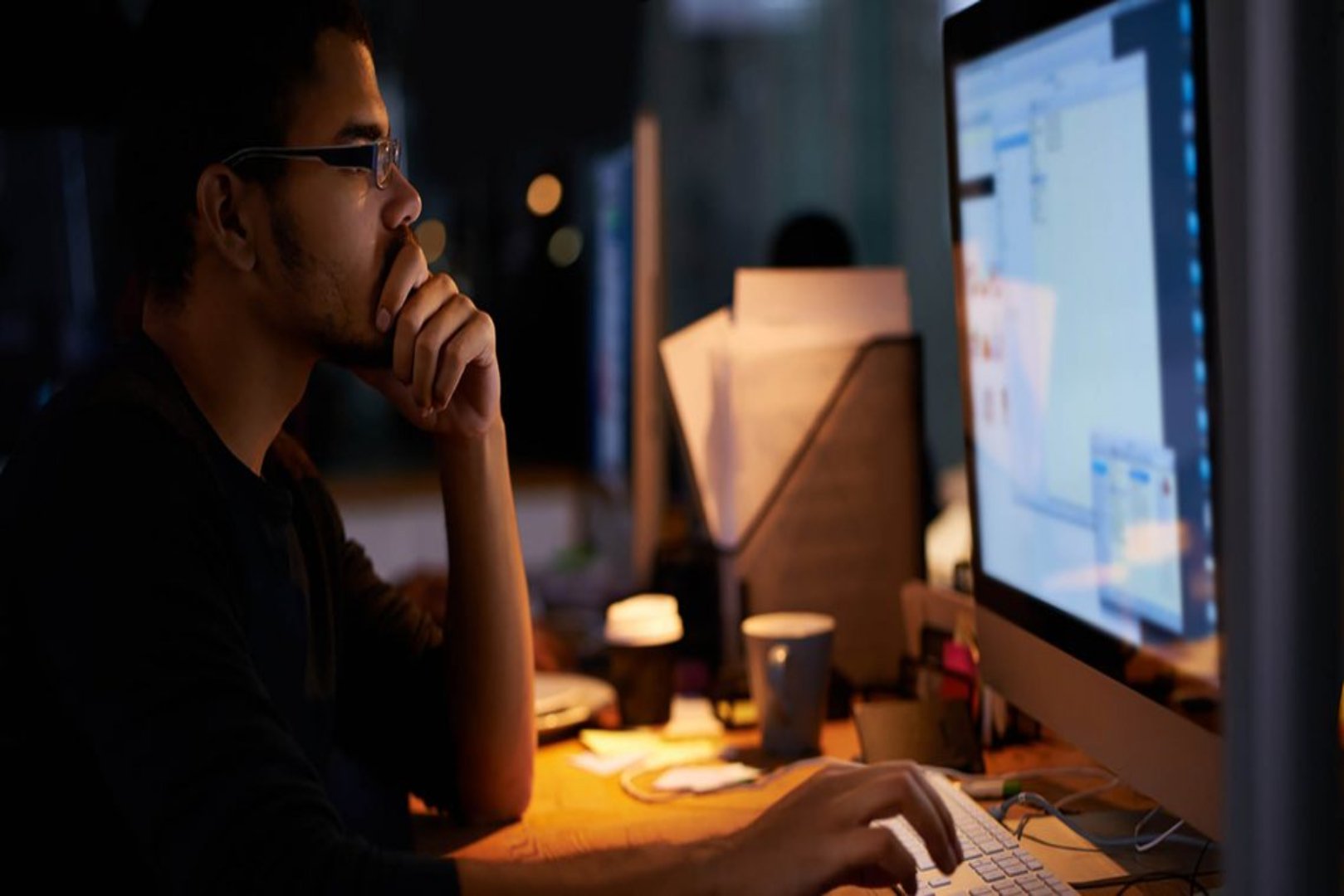 Work At Night 9 Hidden Benefits Of Being A Night Owl 