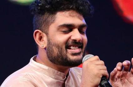 New promo video from Shanthnu’s Murungakkai Chips movie 