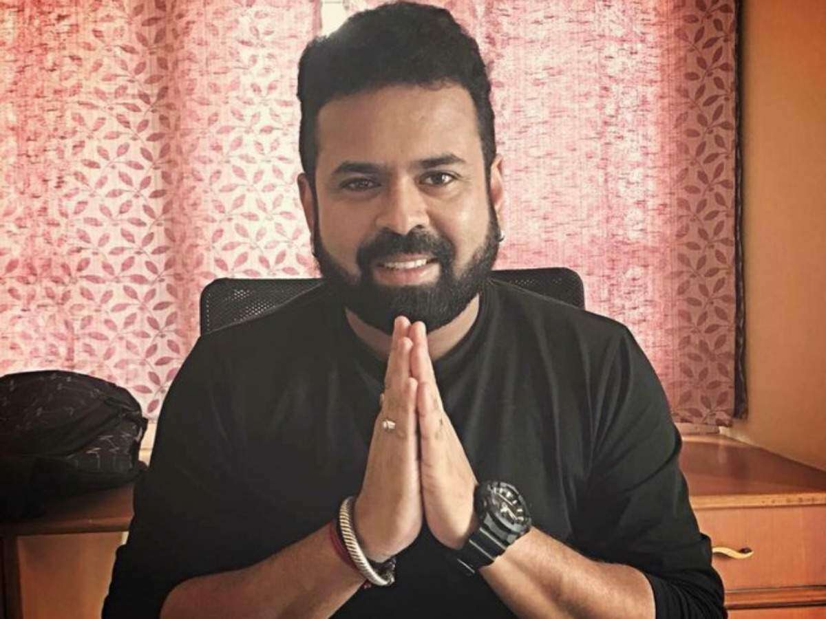 Superhit director blessed with a baby two days after his birthday ft Santhosh Ananddram