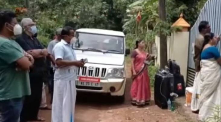Kerala wife didnt let america return Madurai husband corona fear
