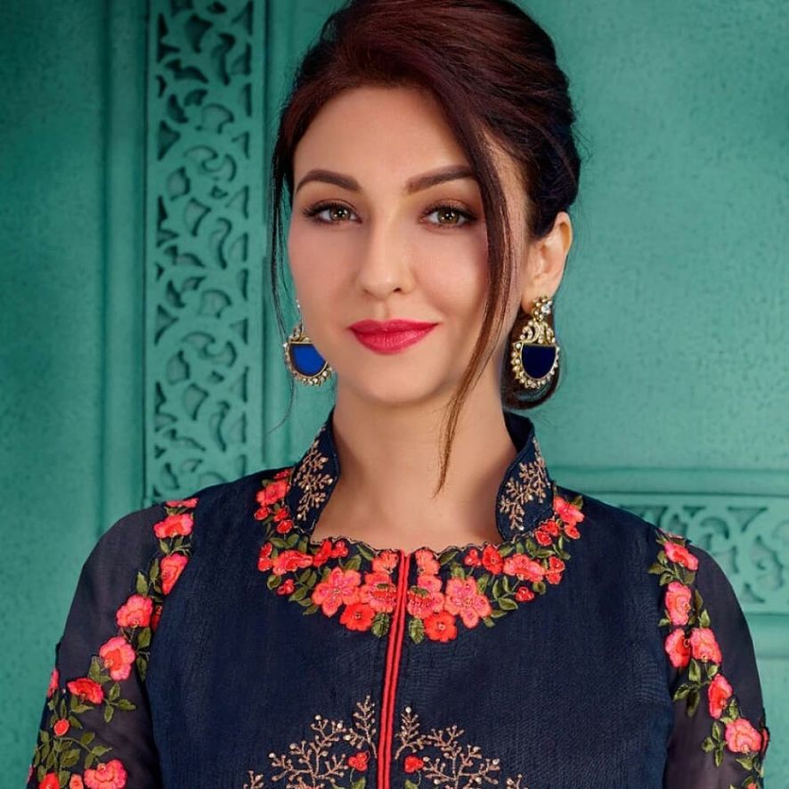 This popular actress denies quitting TV serial to be a part of the Bigg Boss 14 show ft Saumya Tandon