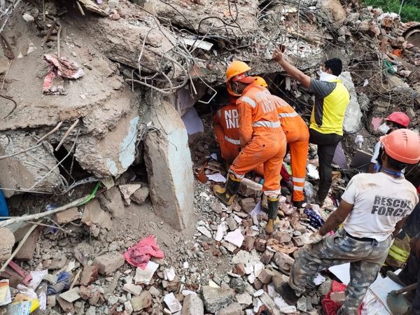 Maharashtra Raigad 5 storey building collapsed 2 dead 18 injured