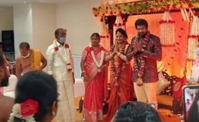 Pandian Stores actress Chithu gets engaged - pics go Viral 