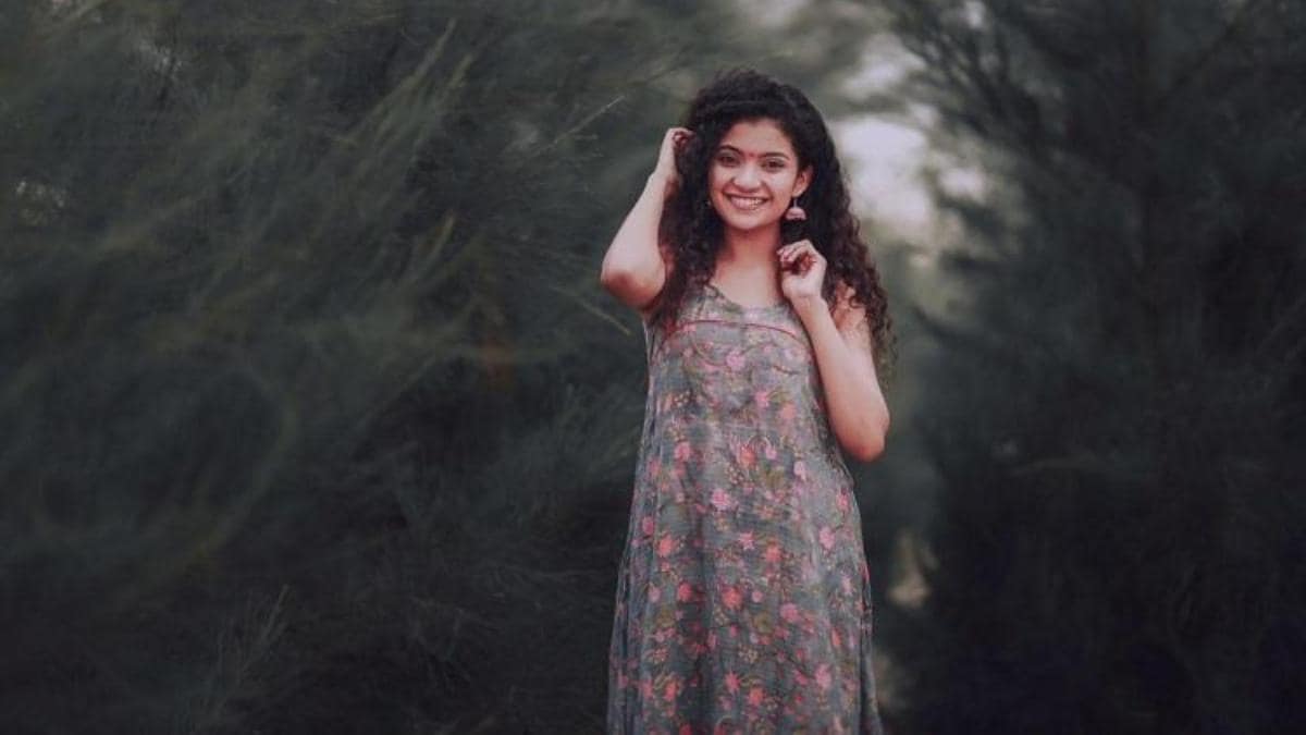 Anna Ben talks about shooting freezer scenes for Helen