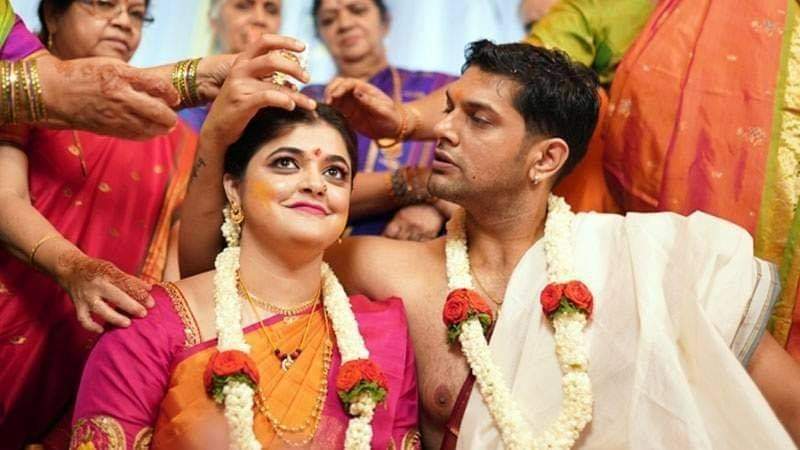 Actor marries his long-time girlfriend and Badminton player in an intimate ceremony ft Vinayak Joshi