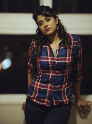 Popular actress approached for Bigg Boss Tamil ft. Shilpa 