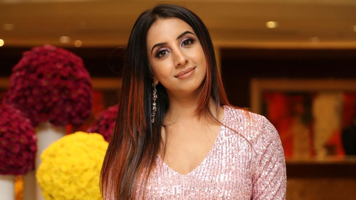 Popular heroine house raid after actress Ragini arrest in drug case