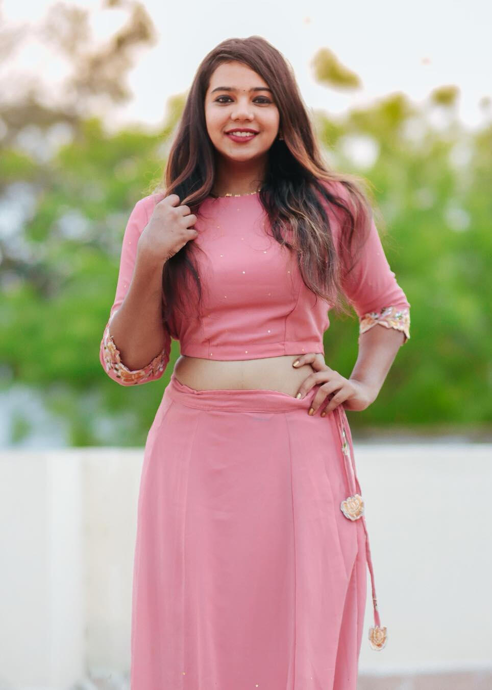 This popular young actress joins Alya Manasa's new Vijay TV serial, shares pic ft Sreenidhi Sudarshan