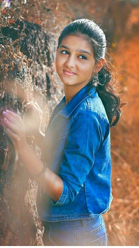 Popular actress turns 18, unique birthday pic go viral ft Anaswara Rajan