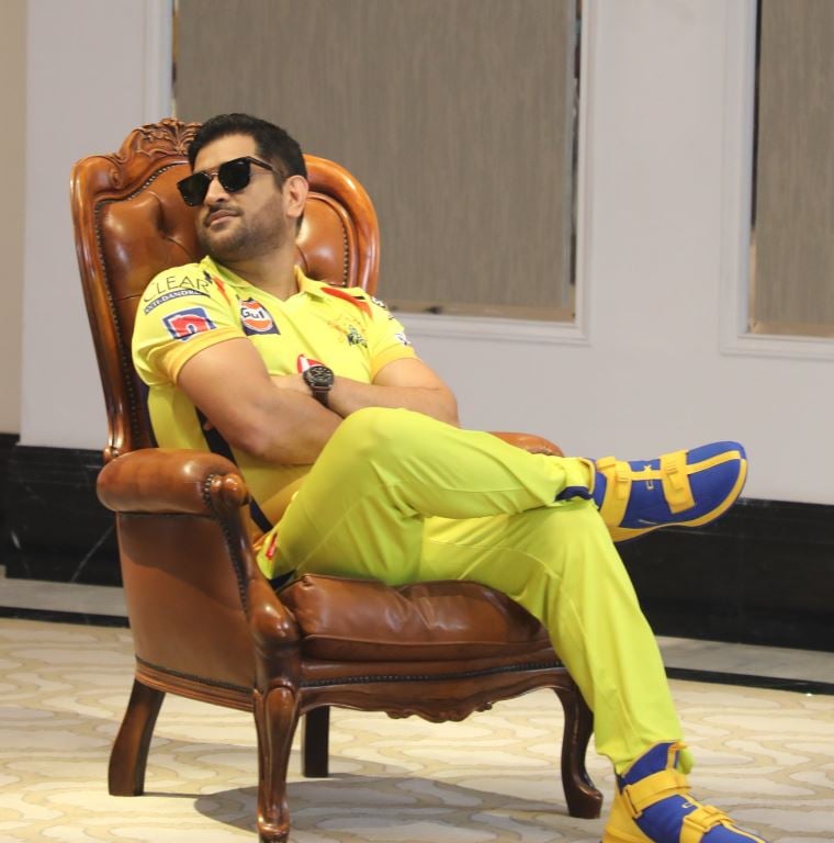 IPL: MS Dhoni new viral pic shared by CSK official twitter page