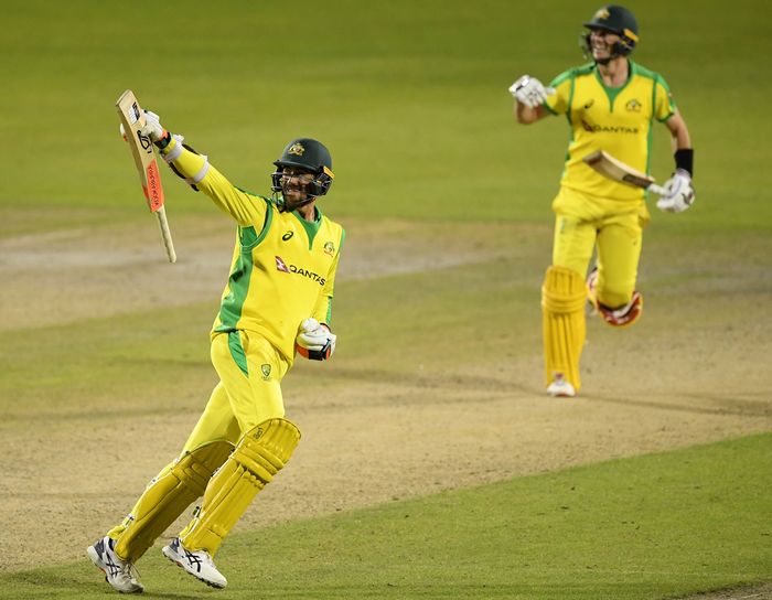 glenn maxwell alex carey hit centuries aus win odi series eng