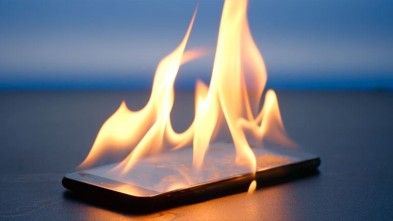 Youth keeps cellphone in pant pocket blast suddenly 