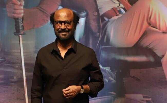 Deepika Padukone childhood picture ft Rajinikanth heroine