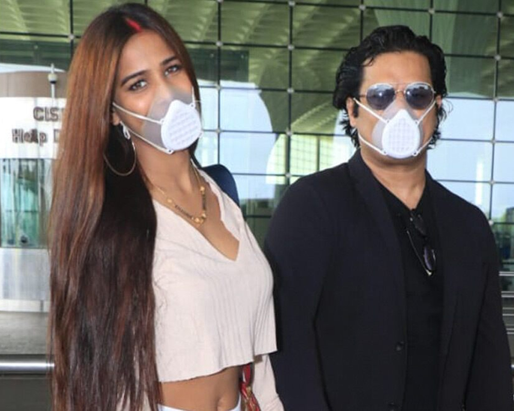 Poonam Pandey back with husband Sam Bombay