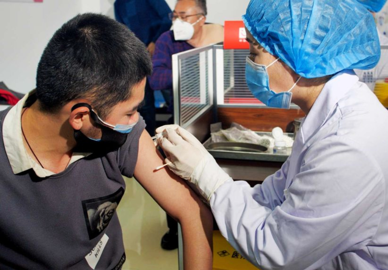 China Gives Unproven Corona Vaccines To Public With Secrecy Agreement