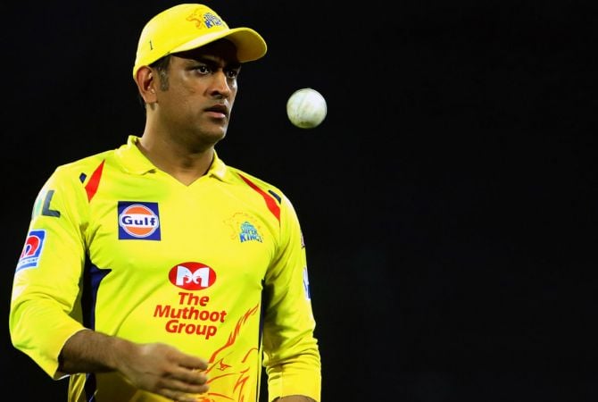 brain lara speaks about dhoni after csk loss against kkr