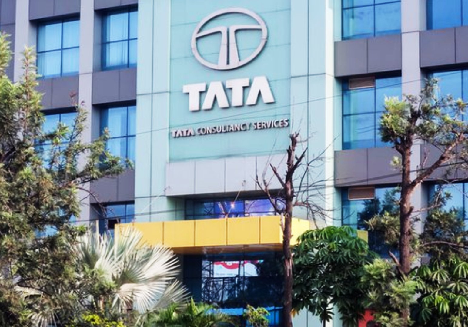 IT Giant TCS RollsOut Salary Increments From Oct Hires 16000 Employees