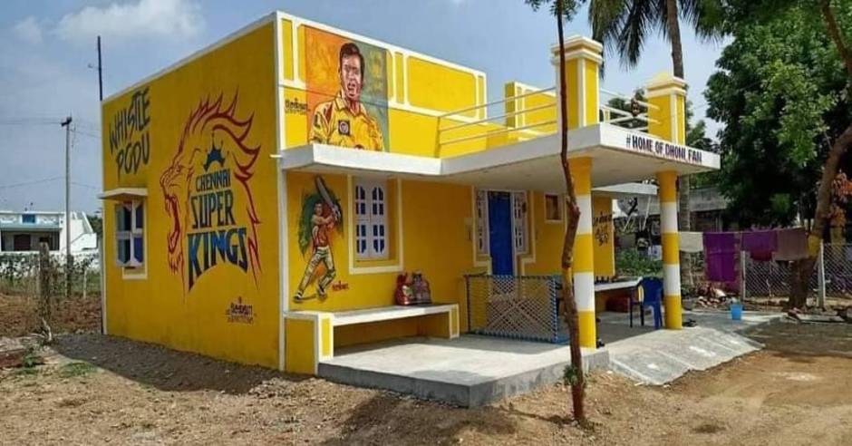 IPL2020: CSK fan renovate his house with MS Dhoni photo