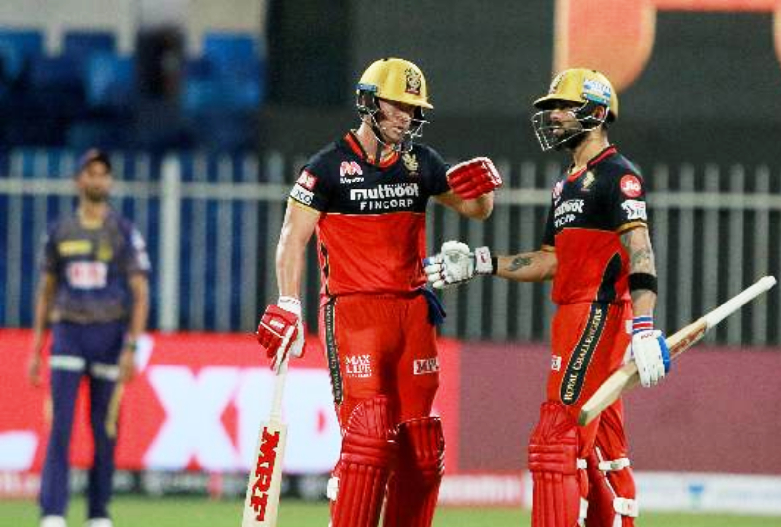 VIDEO IPL AB de Villiers Hits Moving Car As His 6 Sails Out Of Stadium