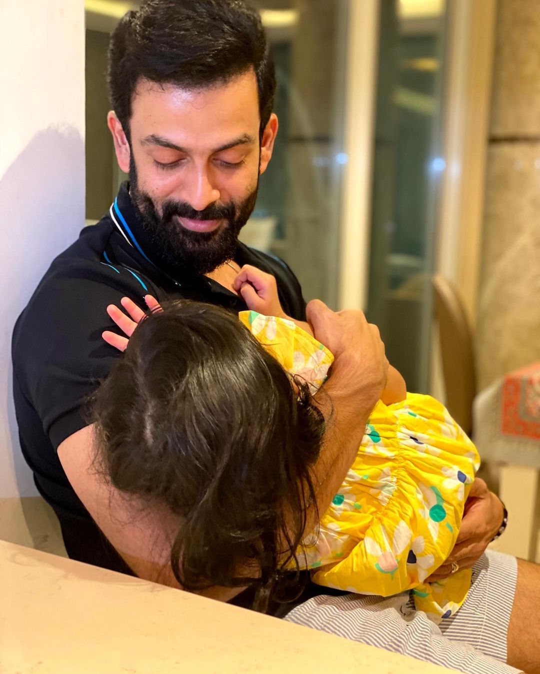 Prithviraj's daughter gives a special surprise on his birthday, Aadujeevitham themed cake pic go viral
