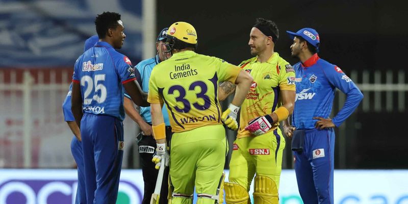 fafduplessis kagiso rabada get into ugly collision twitter reacts